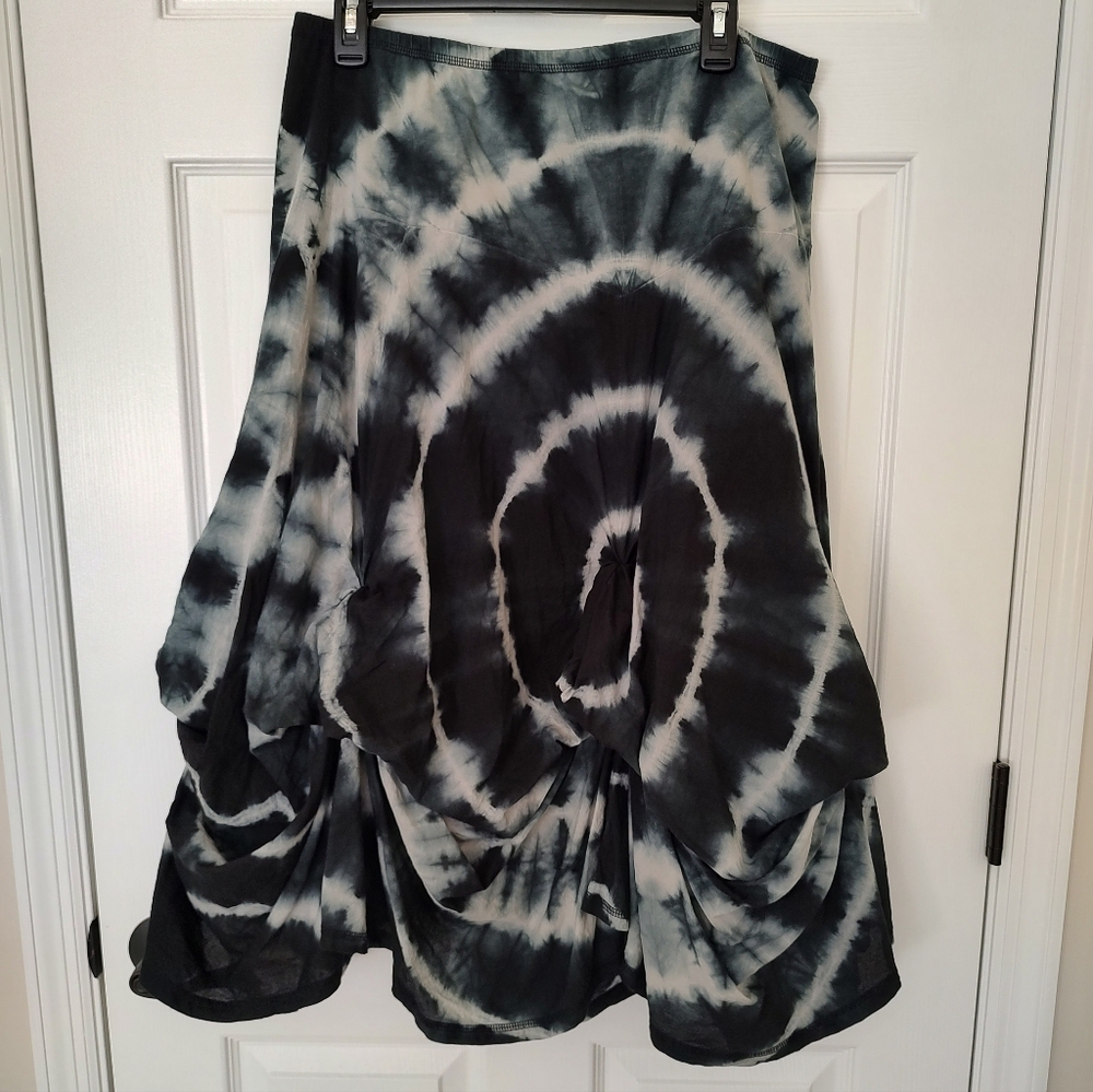 Renuar Bubble Skirt Tie-Dye Adjustable Boho Hippie Festival Grunge Black White